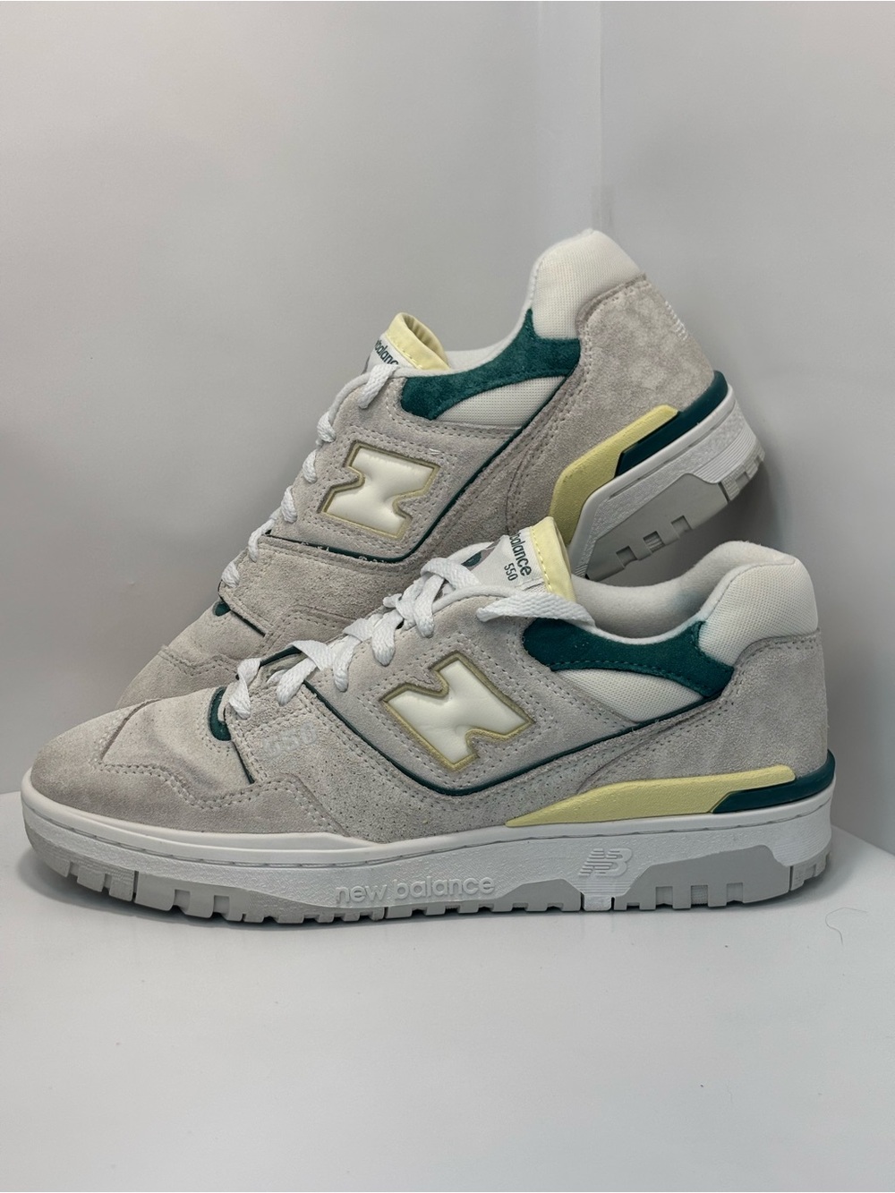 New Balance 550 Women's Size 9 BBW550AA Reflection Soft Grey/Vintage Teal Accent